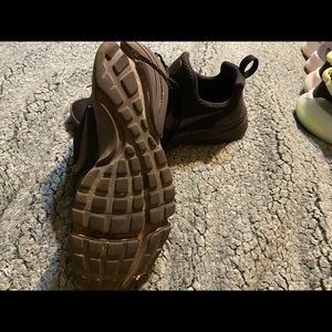 Womens blk Nikes size 7.5 smoke free home